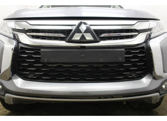 Защита радиатора - MITSUBISHI PAJERO SPORT 2016-2021г.в. (III) Защита радиатора - MITSUBISHI PAJERO SPORT 2016-2021г.в. (III)