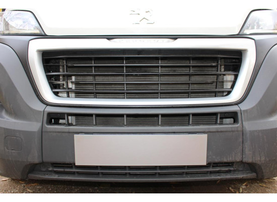 Защита радиатора - PEUGEOT BOXER 2014-2024г.в. (II рестайлинг) Защита радиатора - PEUGEOT BOXER 2014-2024г.в. (II рестайлинг)