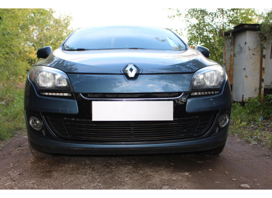 Защита радиатора - RENAULT MEGANE 2012-2014г.в. (III рестайлинг) Защита радиатора - RENAULT MEGANE 2012-2014г.в. (III рестайлинг)
