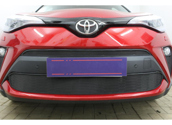 Защита радиатора - TOYOTA C-HR 2019-2024г.в. (I рестайлинг) Защита радиатора - TOYOTA C-HR 2019-2024г.в. (I рестайлинг)