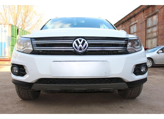 Защита радиатора - VOLKSWAGEN TIGUAN (Track & Field) 2011-2016г.в. (I рестайлинг) Защита радиатора - VOLKSWAGEN TIGUAN (Track & Field) 2011-2016г.в. (I рестайлинг)