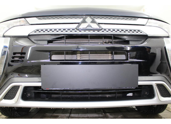 Защита радиатора - MITSUBISHI OUTLANDER 2018-2024г.в. (III рестайлинг-3) Защита радиатора - MITSUBISHI OUTLANDER 2018-2024г.в. (III рестайлинг-3)