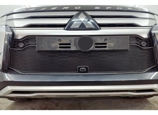 Защита радиатора - MITSUBISHI PAJERO SPORT 2021-2022г.в. (III рестайлинг)