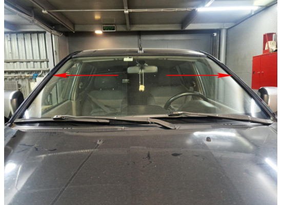 Дефлектор лобового стекла ПРЕМИУМ - MITSUBISHI L200 2006-2016г.в. (iV, IV рестайлинг) 